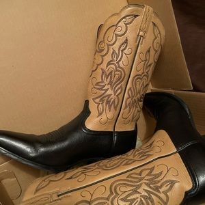 Ariat woman’s boots